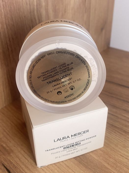 Розгладжуюча пудра Laura Mercier Loose Powder Ultra Blur