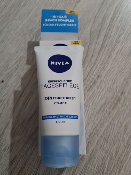 Krem na dzień Nivea 24h