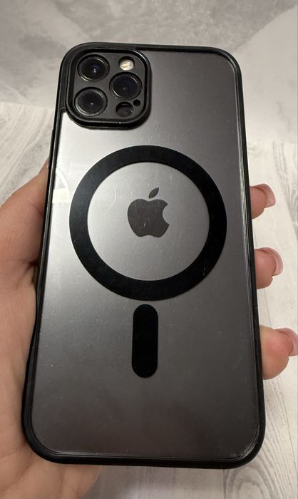 Продаю телефон 12 pro на 128 Gb.