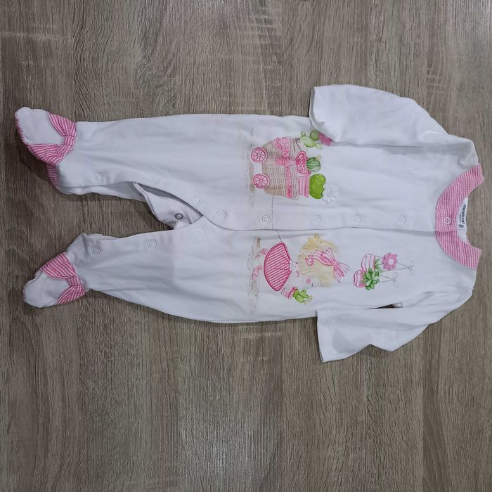 Fatos/babygrowd para menina