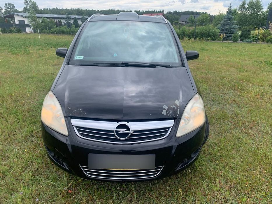 Opel Zafira Sprzedam Opel Zafira II 1.8 140KM plus gaz i hak!!! Opłacone na ROK!!