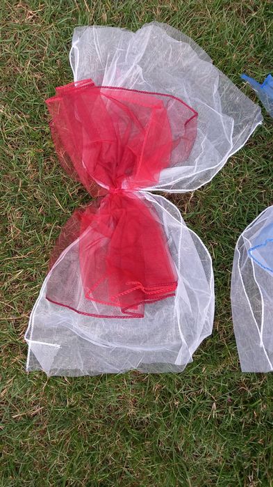 Ozdoby ślubne kokardy na płot, bramę