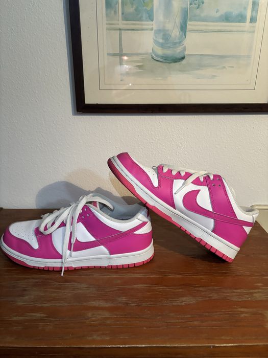 Nike dunk low fuschia