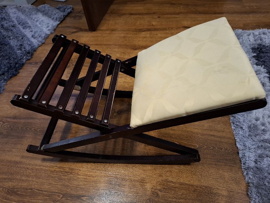 Podnóżek na biegunach