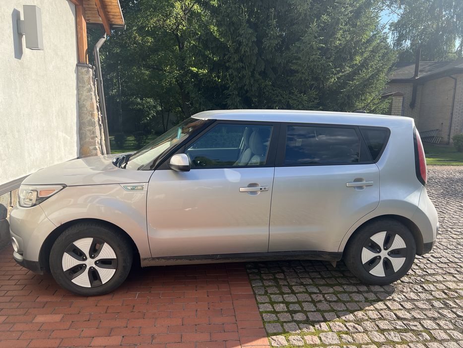 Kia Soul 2017 електромобіль