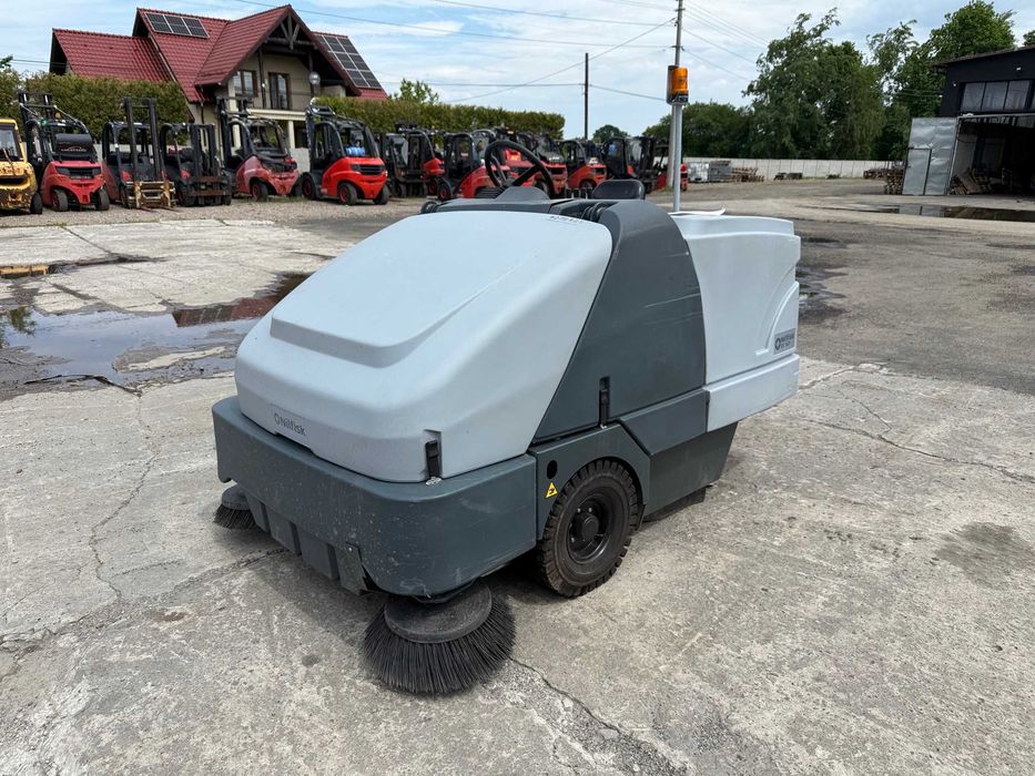 Zamiatarka uliczna 2019 Nifilsk 1601