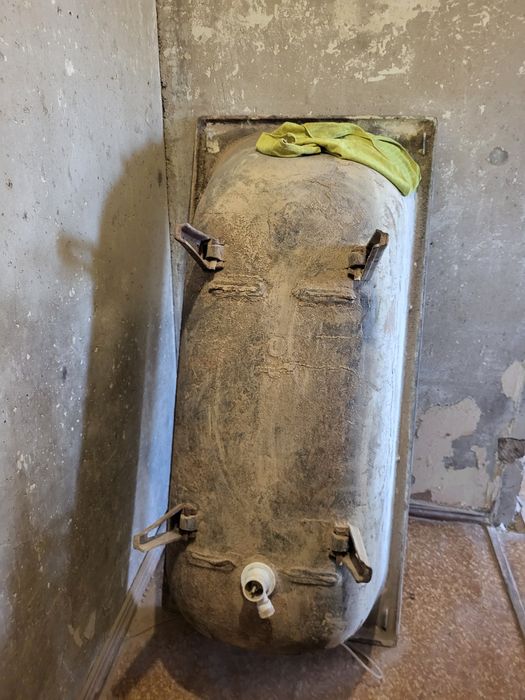 Отдам за 200 грн Чугунная ванна