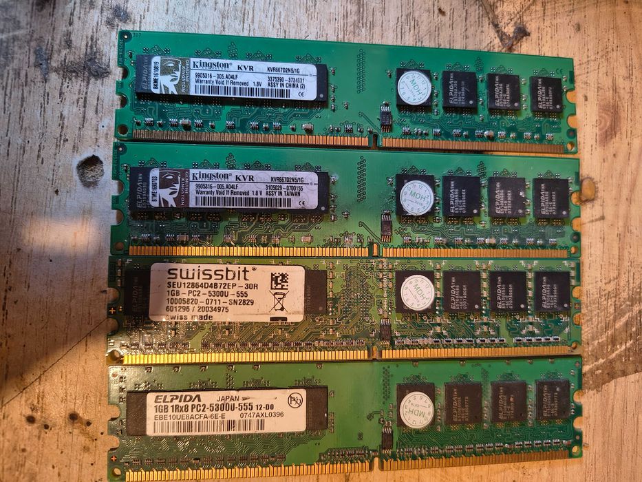 Pamięć RAM DDR2 4x1GB