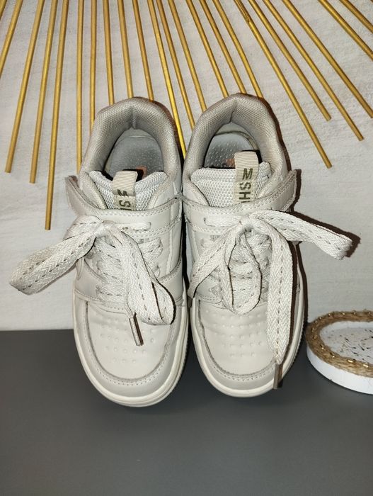 Кросівки для дівчинки