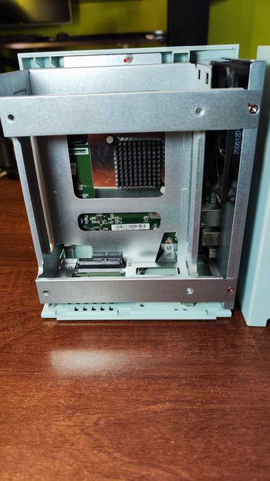 Serwer NAS Qnap TS-230
