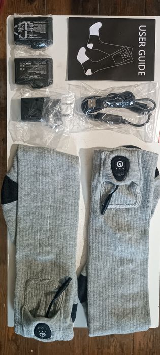 meias elétricas com bateria recarregável.