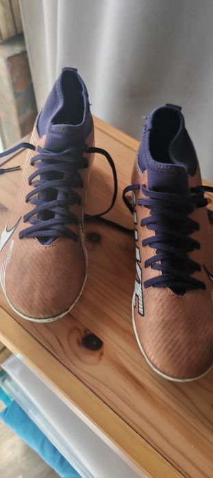 Nike Pythons 38.5447414614696273920