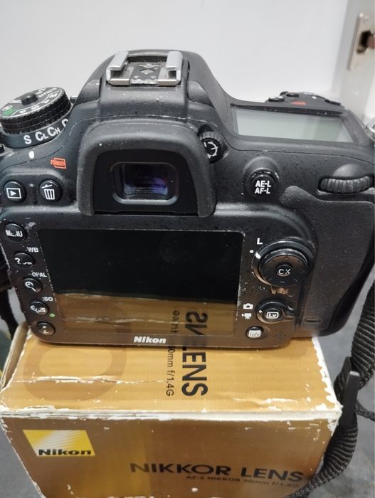 Фотоапарат Nikon D7100  та обєктив Nikon Nikkor