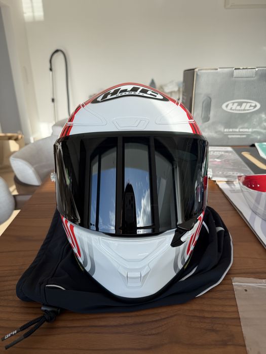 Capacete HJC RPHA 1 – Edição Red Bull | Tamanho M (57–58) | Como Novo