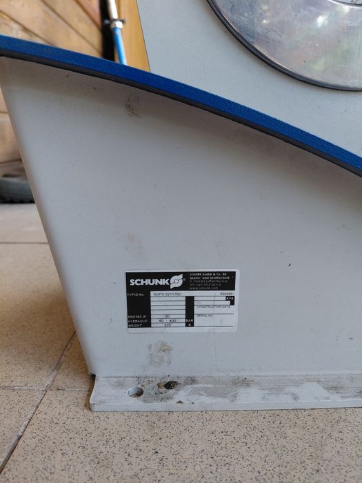 Hydrauliczny przyrząd do mocowania narzedzi
