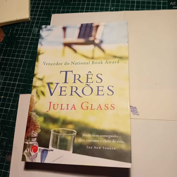 Julia Glass, Três Verões