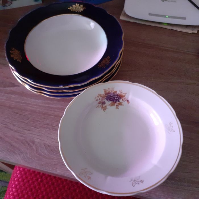 Тарелки фарфоровые новые