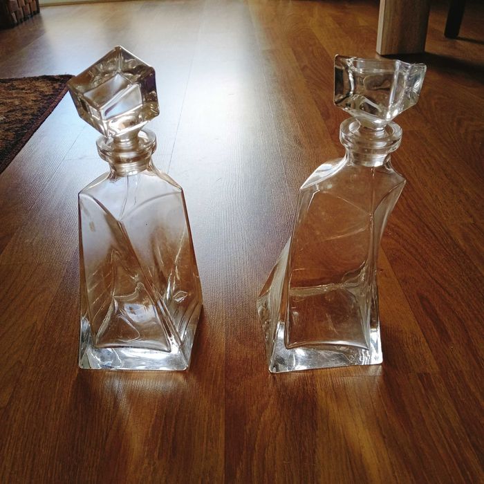 Conjunto de 2 Jarras para licores/ whisky