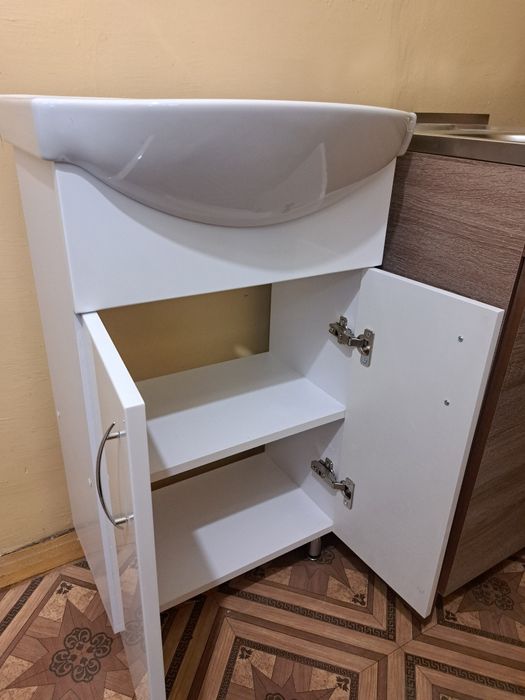 Тумба з умивальником 50см.новий в упаковці