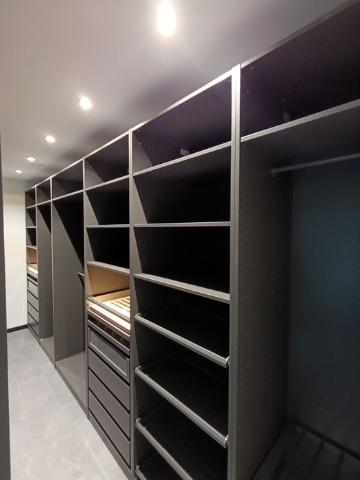 Profesjonalny Montaż Mebli. Skręcanie Mebli z paczek.WOLNE TERMINY