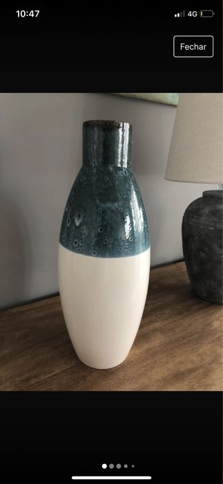 Jarra de ceramica azul e branca flores