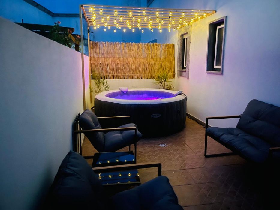 Jacuzzi ate 40° + Luzes de Led + Kit Limpeza e aspirador (NA GARANTIA)
