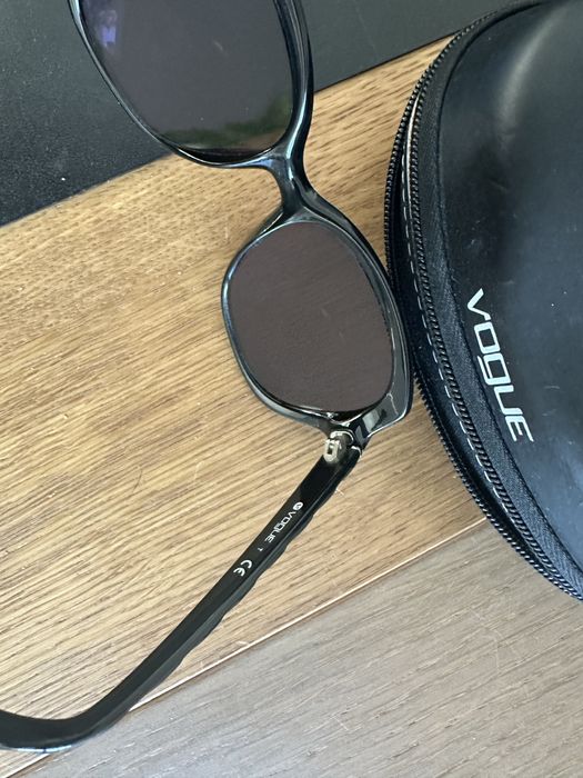 Oculos de sol da vogue & rayban