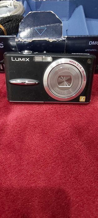 Máquina Fotográfica Panasonic Lumix DMC-FX30