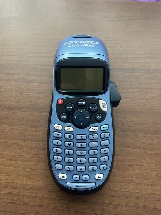 ручний принтер етикеток DYMO LetraTag LT-100H Razor