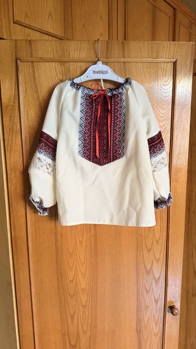 Вишиванка для дівчинки 3-5 років 100-110 см