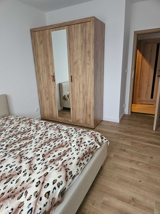 Wynajmę apartament z miejscem parkingowym na Krętej