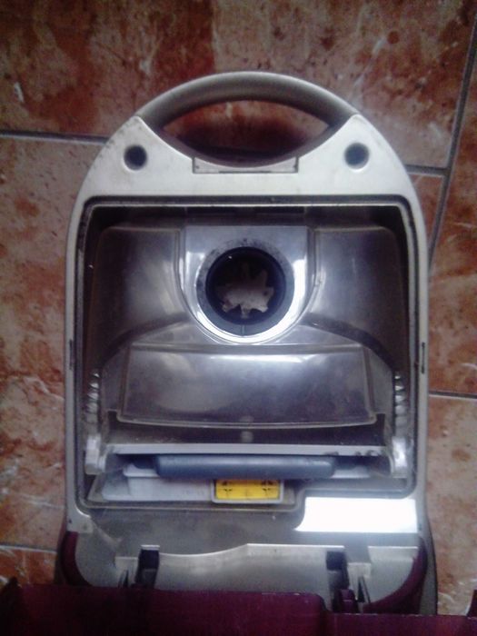 Vendo aspirador com fio