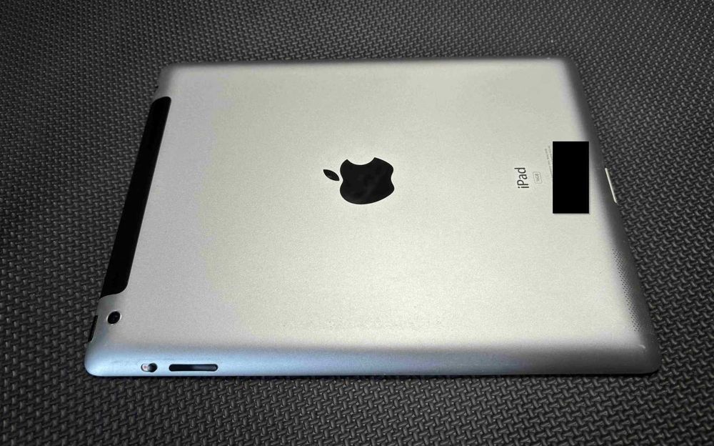 iPad 3 (Gen 3) A1430 16GB Wi-Fi + Cellular (SIM), Kabel Belkin + etui