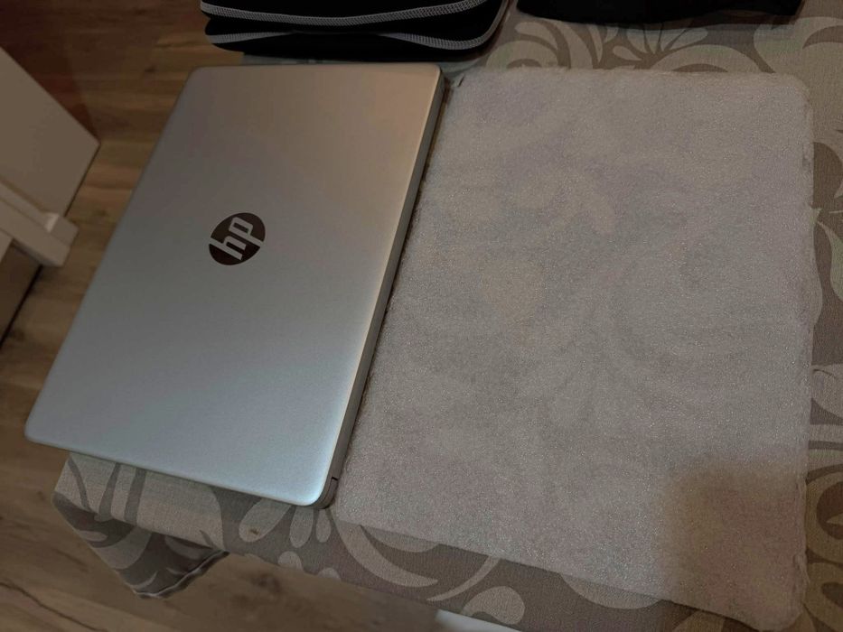 Portátil HP 128gb 4gb RAM