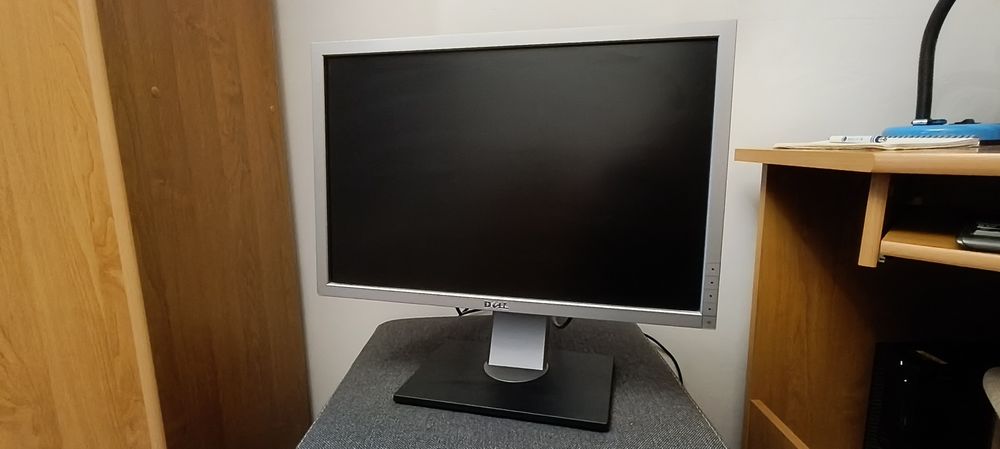 Komputer  stacjonarny HP, monitor DELL, drukarka HP