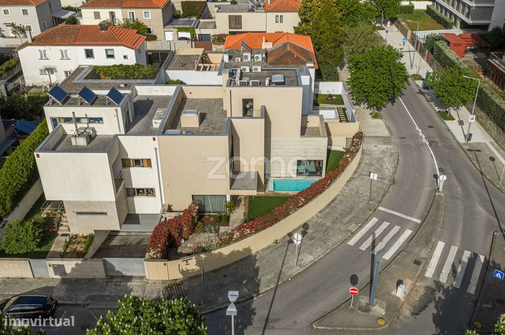 Sede Corporativa Premium | Arquitetura Contemporânea | Pinhais da Foz