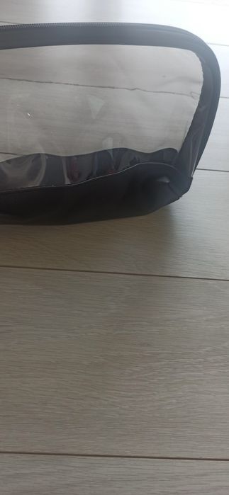 Kosmetyczka czarna