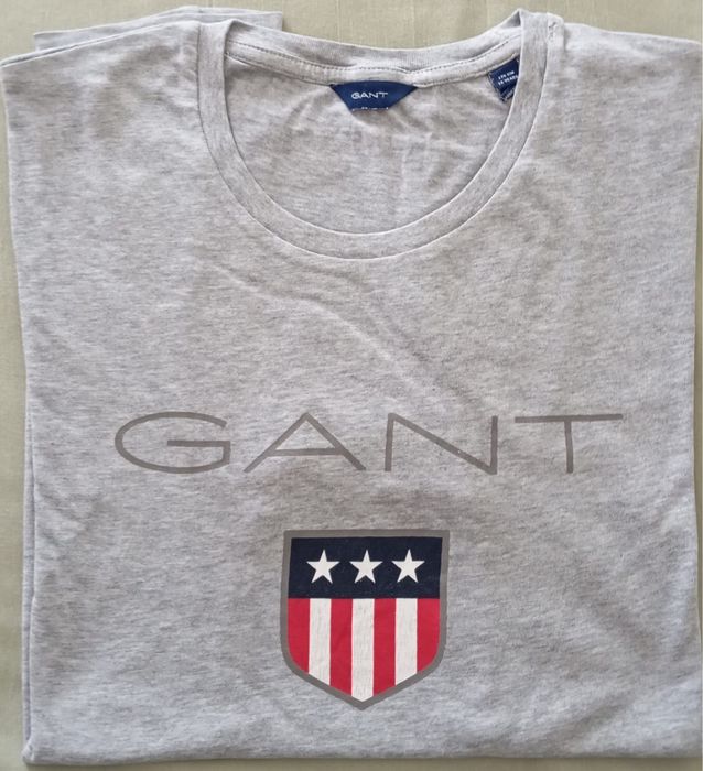 Lote 2 T shirts Tommy / Gant