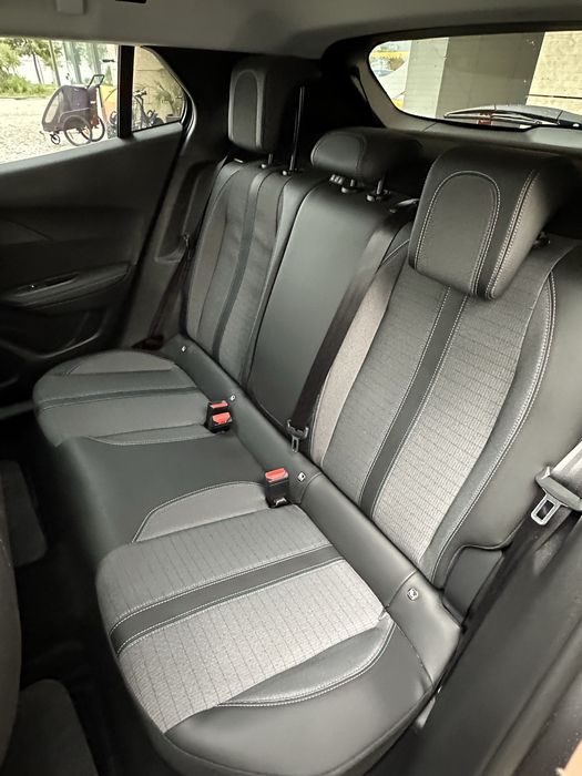 Peugeot 2008 PureTech Allure 1.2 Ano 2022