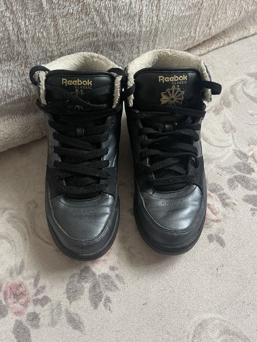 Reebok черевики, кросівки жіночі