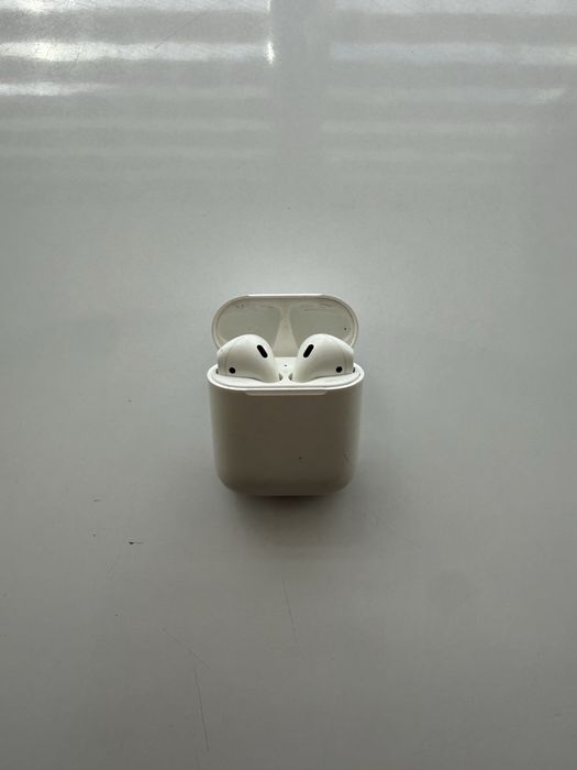 airpods оригінал