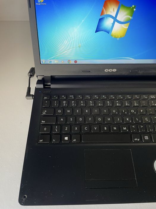 Portátil CCE Core i3 | SSD 240GB + 4GB RAM | Super Rápido (Uso Fixo)