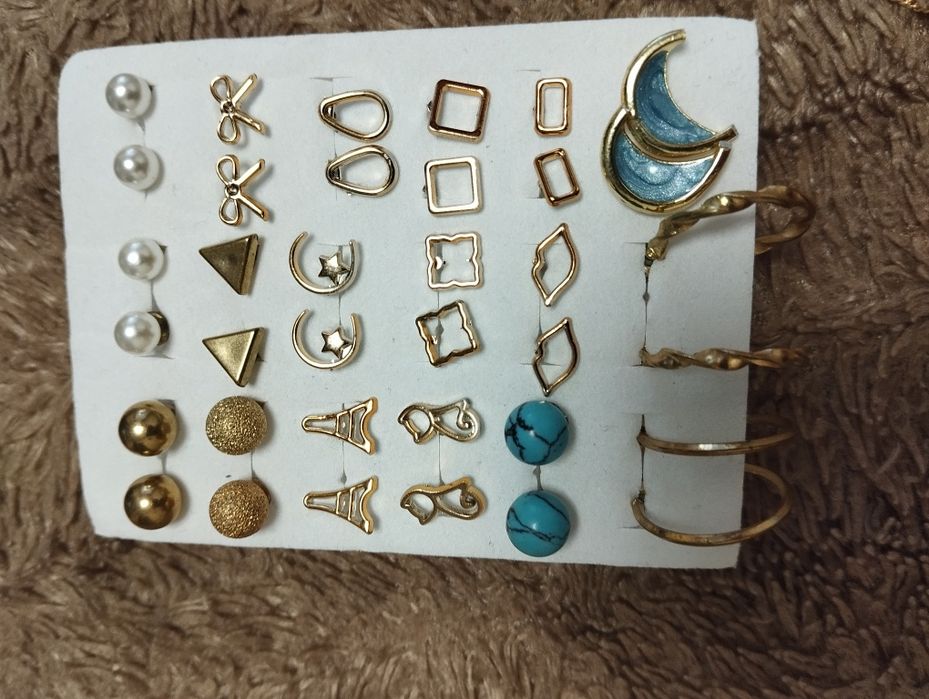 Набір сережок 22 пари