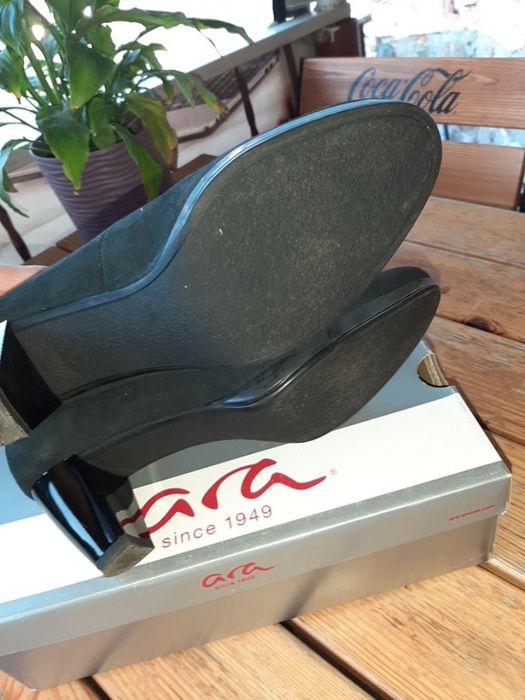 Класичні туфлі Ara