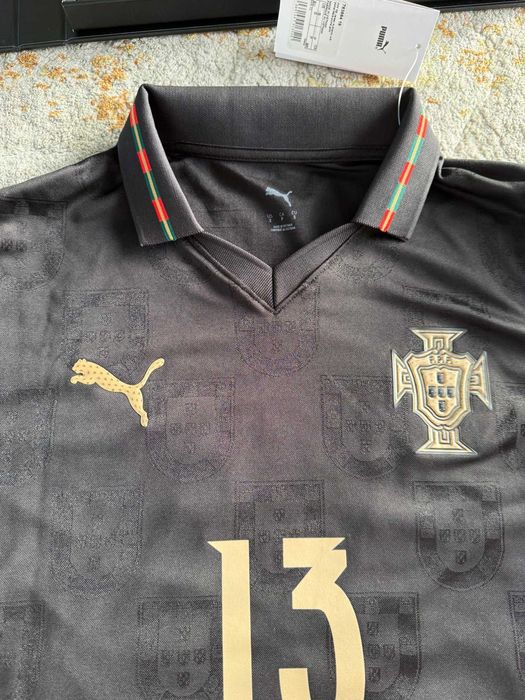 Camisola Portugal 25/26 PUMA Edição Limitada 1965 Eusébio Numerada S