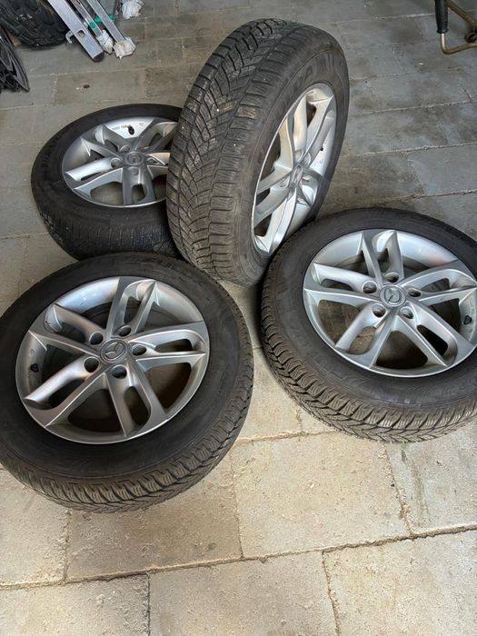 Koła alufelgi opony zimowe 205/60 R16 Mazda