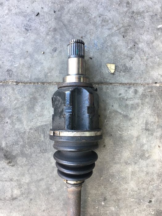 Полуось привід шрус привод Toyota Avensis T25 2.0 DIESEL ЛІВА КОРОТКА