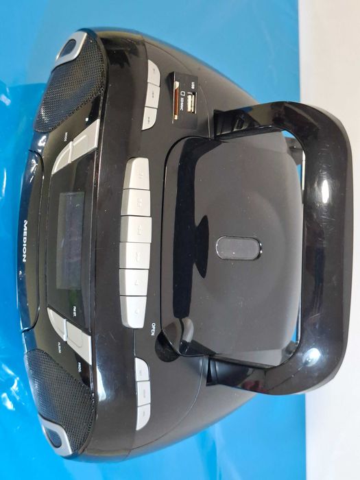 Aparelhagem Rádio + CD + Cassetes, entrada USB e SD Card, dá um som fantástico