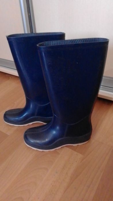 Гумові чоботи з утеплювачем нові