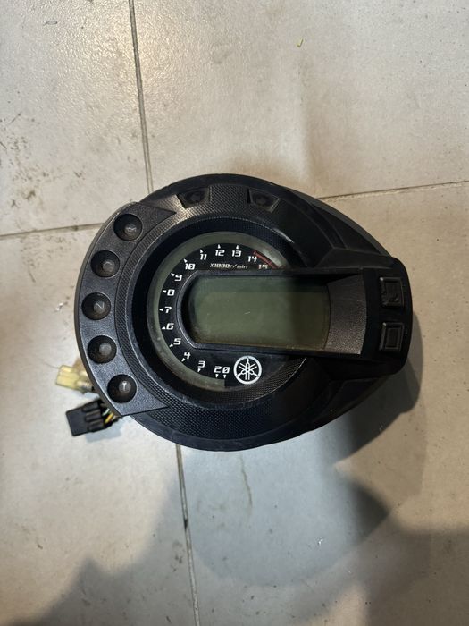 Yamaha FZ6 04-6 год спидометр приборная панель